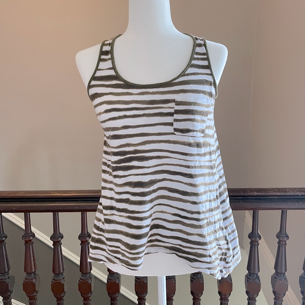 XS JONES NY olive green ink blot striped tank top